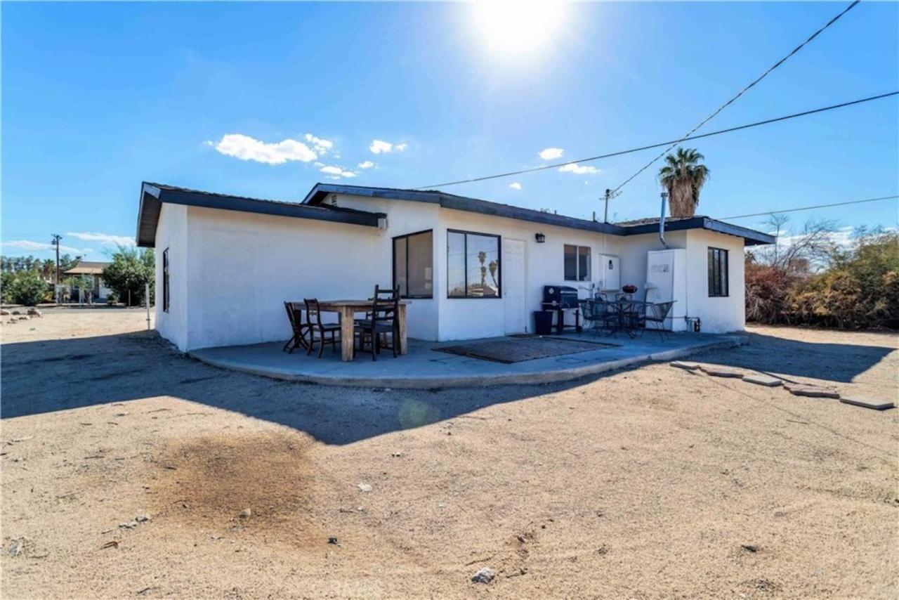 Cozy Fresh Desert Hideaway, 5 Mins To Joshua Tree Villa Twentynine Palms Esterno foto